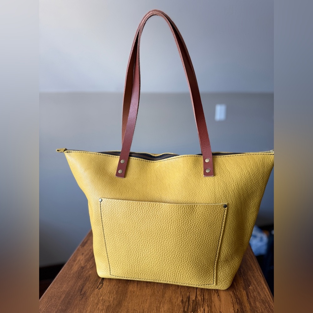 Portland Leather Pomelo Large Leather Tote Bag - Picture 4 of 9
